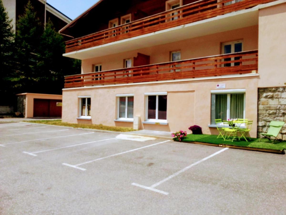 וארס Vars, Appart Spacieux Renove 4 Couchages Dans Chalet מראה חיצוני תמונה